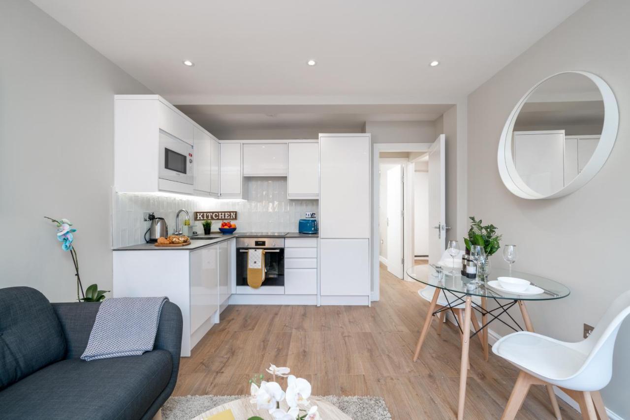 Westfield 2 Bedroom Near Notting Hill Appartamento Londra