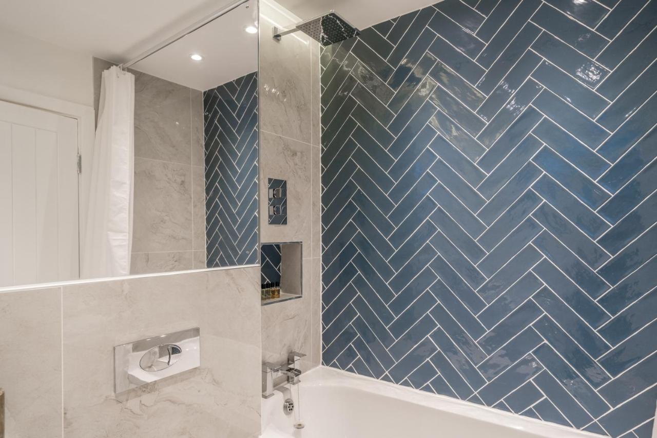 Appartamento Westfield 2 Bedroom Near Notting Hill Londra